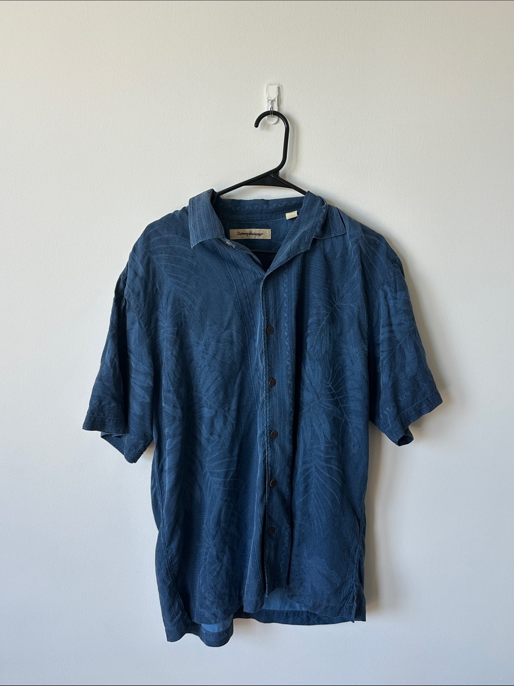 Tommy Bahama Navy Blue Short Sleeve Button-Down Shirt